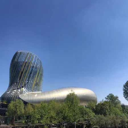 Cite Du Vin Chartrons Bacalan * Bordeaux